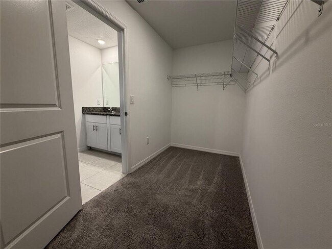 Building Photo - 156 Rose Bud Ln