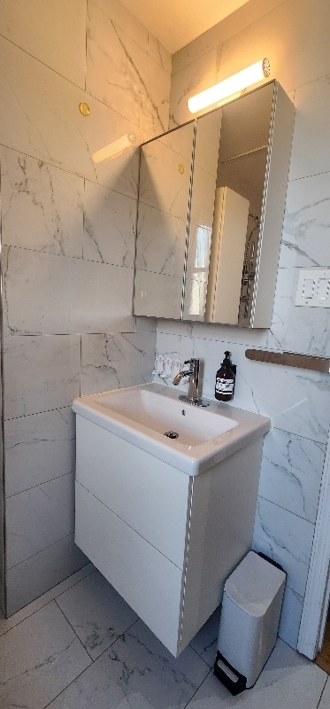 Building Photo - 302 2nd St