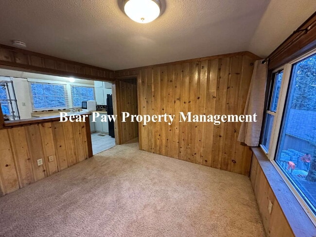 Building Photo - Rustic Stone Home on Witter Gulch!!