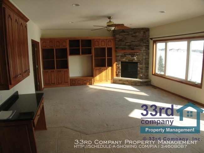 Building Photo - 2082 Arnold Palmer Dr