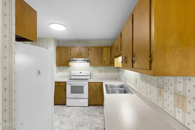 Building Photo - 209 McCoy Ave