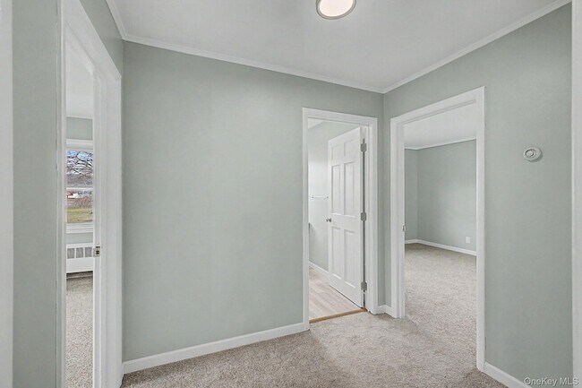 Building Photo - 2585 State Rte 55