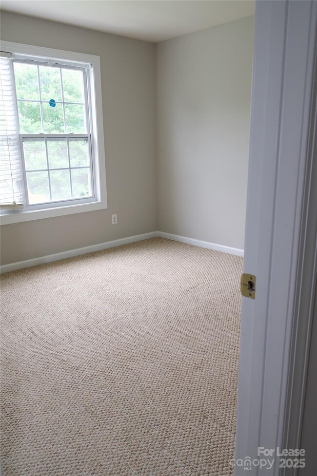 Building Photo - 14813 Provence Ln