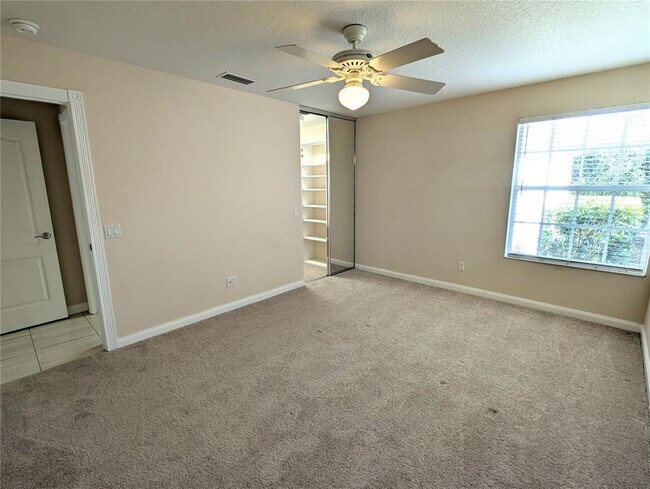 Building Photo - 5557 Avellino Pl