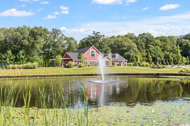 Building Photo - 65 Palmetto Dr