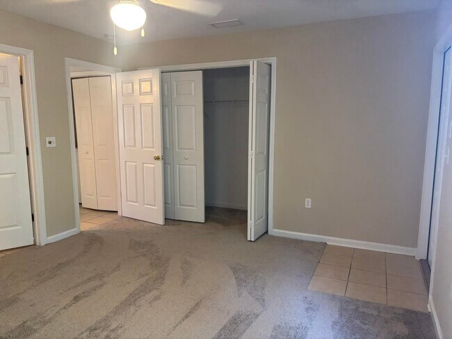 Building Photo - 4434 Gearhart Rd