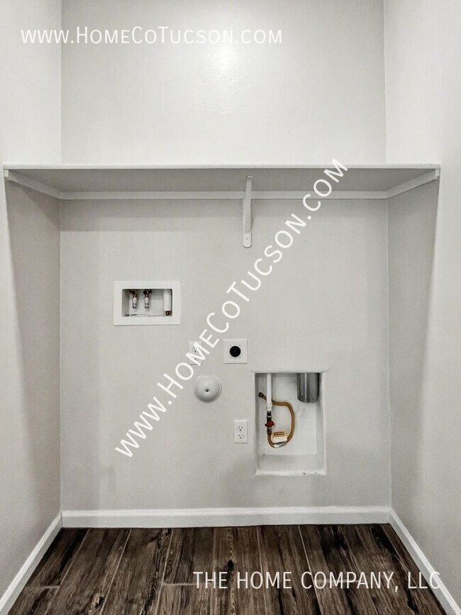 Building Photo - 8073 S Jaeger Pl