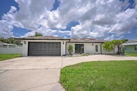 Building Photo - 5307 17th Ave W