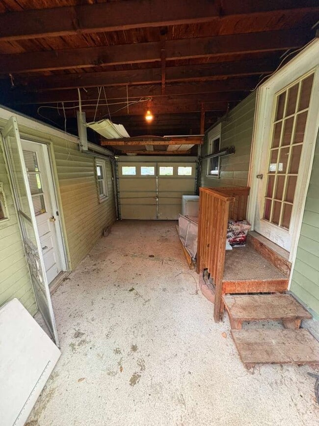Building Photo - 101 Honeywell Ln