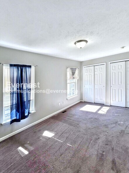 Building Photo - 4072 Cedar Ave