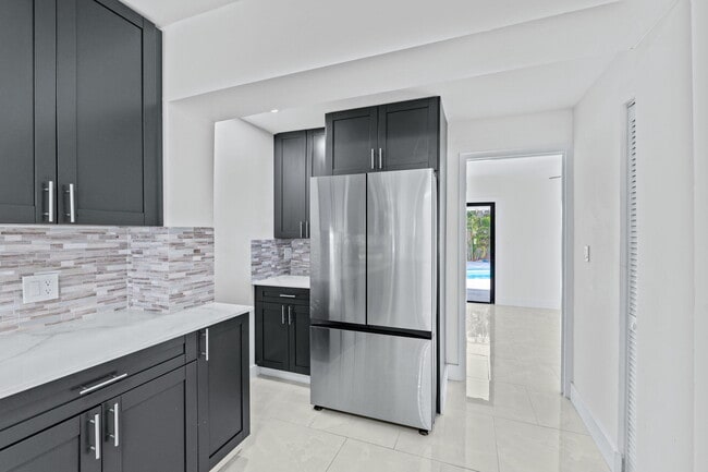 Building Photo - 4324 Garden Ave