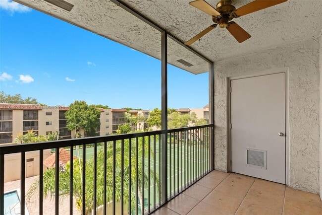 Building Photo - 10501 W Broward Blvd
