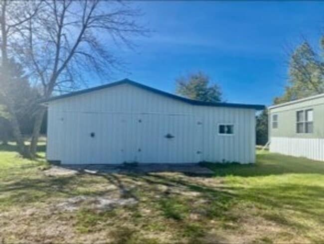 Building Photo - 3 Bed, 2 Bath, Detached Building on 10 Acres!