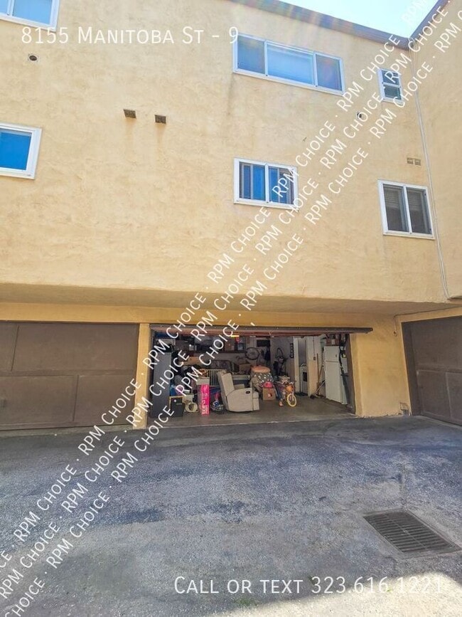 Building Photo - 8155 Manitoba St
