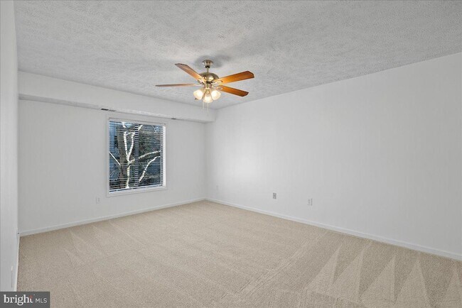 Building Photo - 2228 Hunters Run Dr