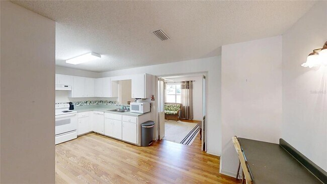 Building Photo - 9394 SW 97th Ln