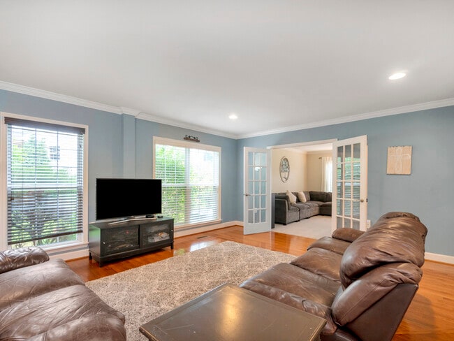 Building Photo - 21324 Comus Ct