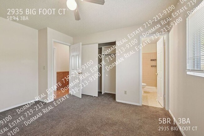 Building Photo - 2935 Big Foot Ct