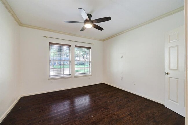 Building Photo - 2207 Stonecrest Dr