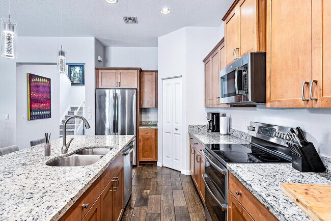 Building Photo - 7075 Limestone Cay Rd