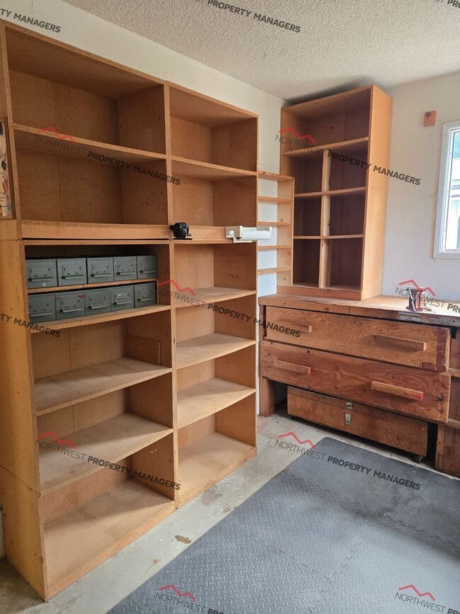 Building Photo - 1301 Kayu Ln