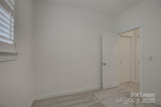 Building Photo - 11330 Deer Ridge Ln