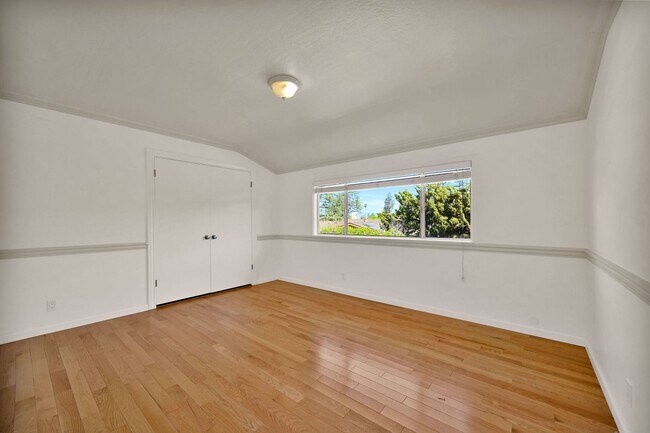 Building Photo - Executive Saratoga Home + ADU | Pool & Spa | Lynbrook High School District