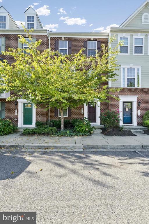 Building Photo - 506 Edelen Station Pl