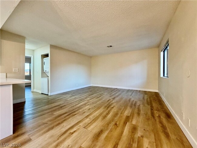 Building Photo - 4300 N Lamont St