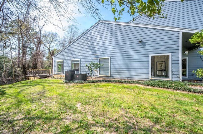 Building Photo - 387 Rancho Bauer Dr