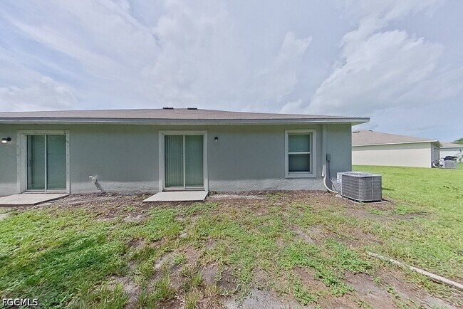 Building Photo - 9141 Aegean Cir