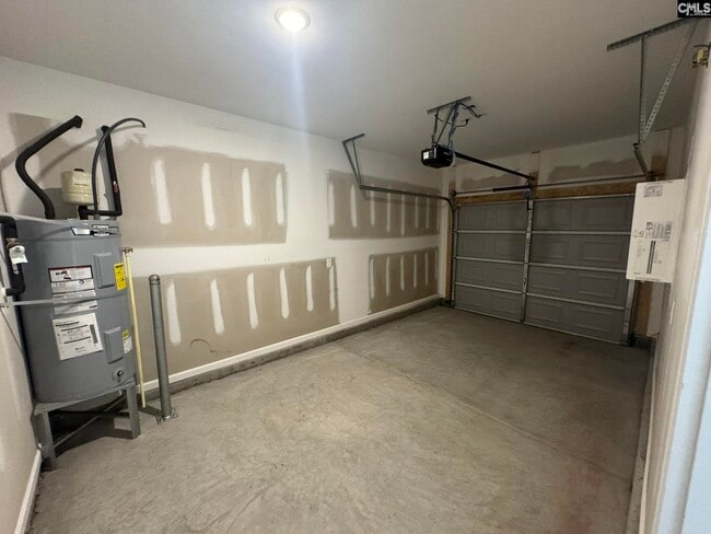 Building Photo - 2036 Armada Rd