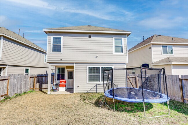 Building Photo - 22103 Regal Heights Dr