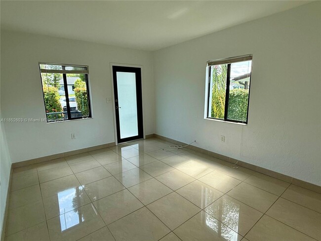 Building Photo - 6111 Coral Wy