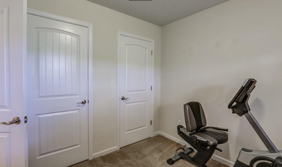 Building Photo - 27 Gloucester Dr