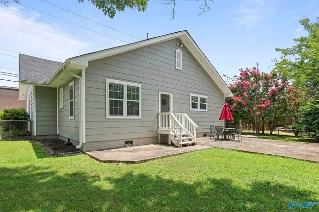 Building Photo - 4286 Sullivan St