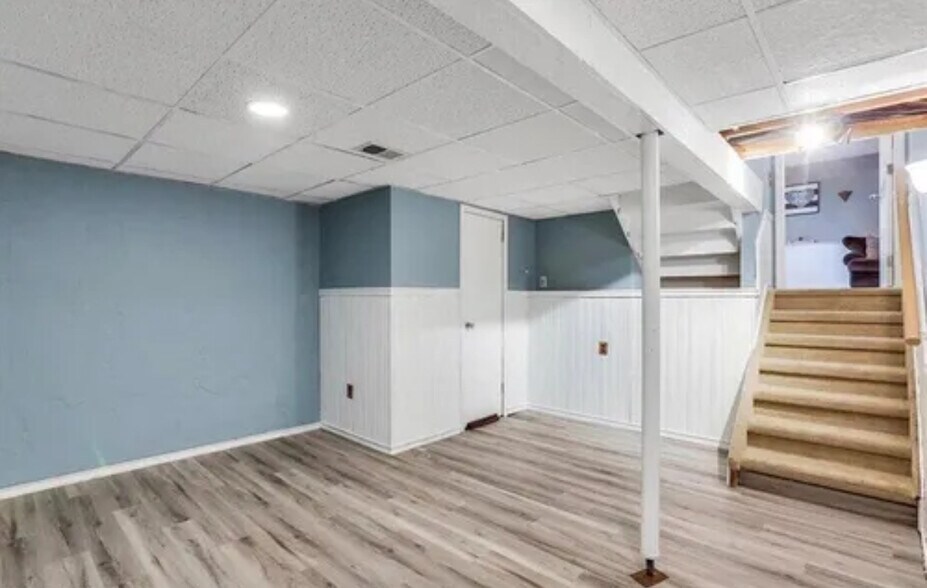 Building Photo - 336 Rustic Cir