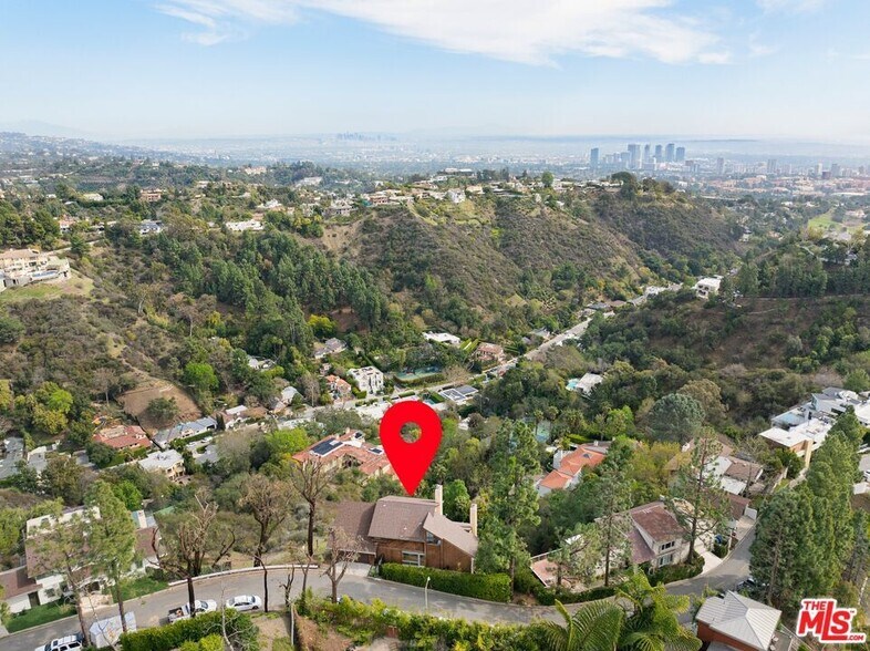 Building Photo - 1260 Linda Flora Dr