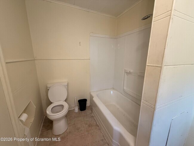 Building Photo - 947 Carmalt St