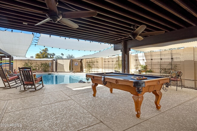 Building Photo - 2032 E La Jolla Dr