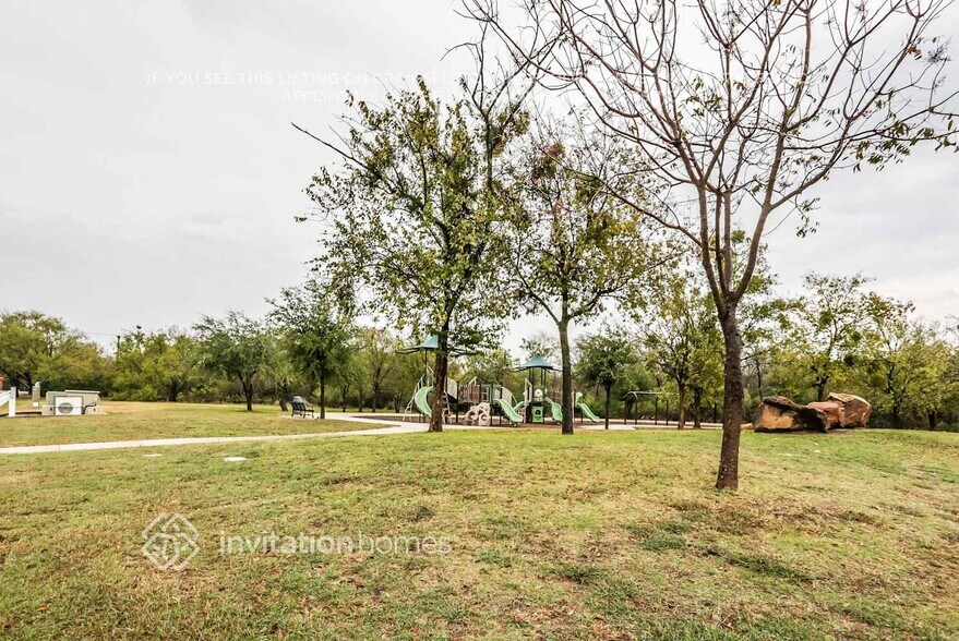 Building Photo - 6431 Blue Trl