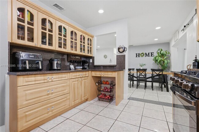 Building Photo - 7390 Cleveland St