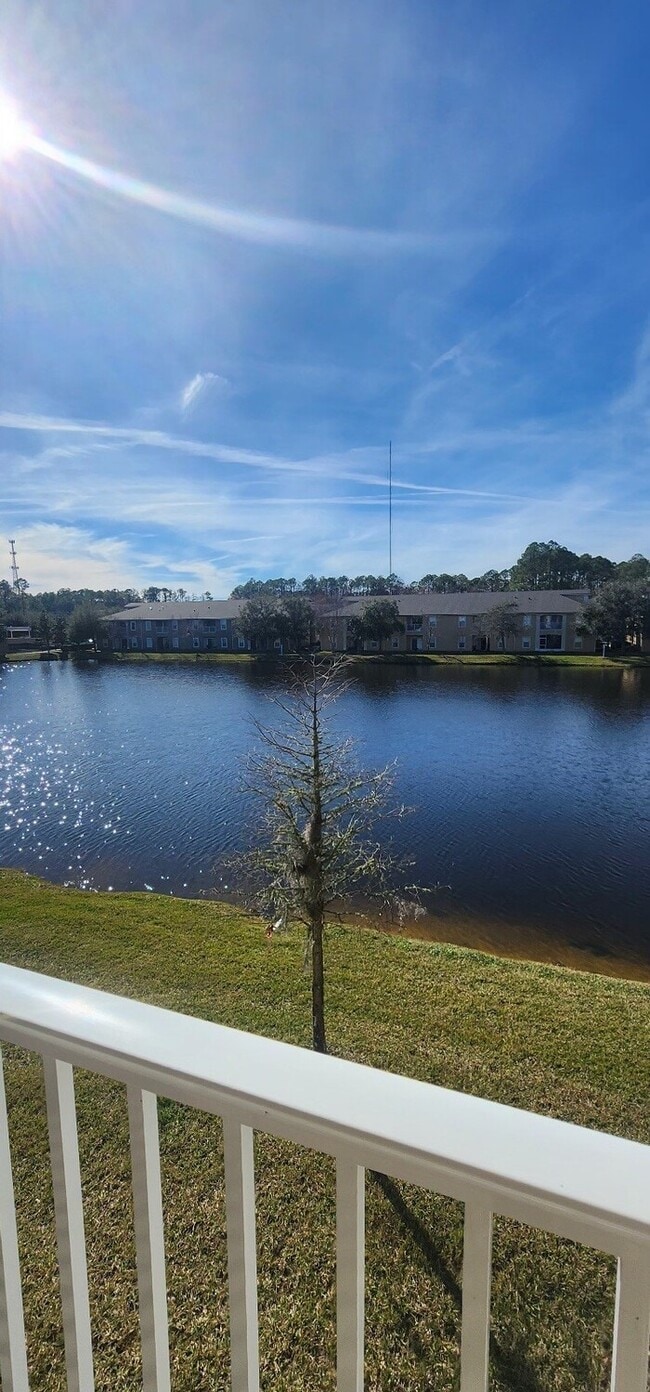Building Photo - Sebastian Cove off SR 16- Townhome Availab...
