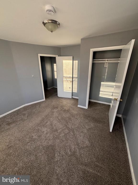 Building Photo - 1501 N Payson St