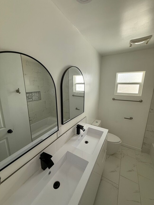 Building Photo - 10214 O'Melveny Ave