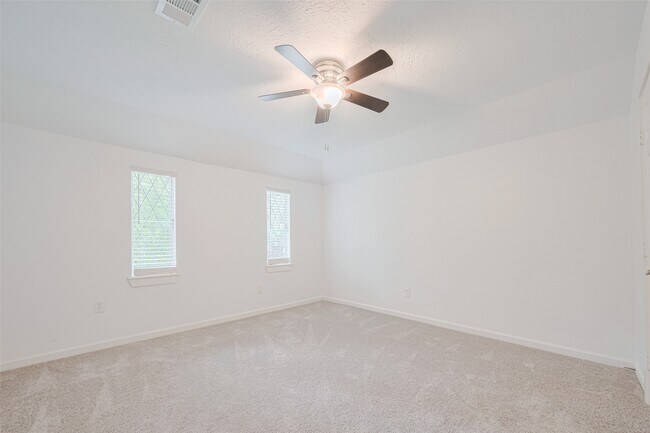 Building Photo - 5303 Lookout Mountain Dr