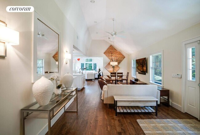 Building Photo - 76 W Gate Rd