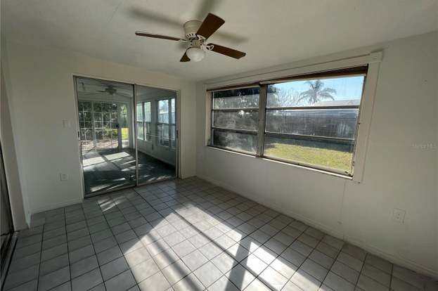 Building Photo - 3220 Pinon Dr