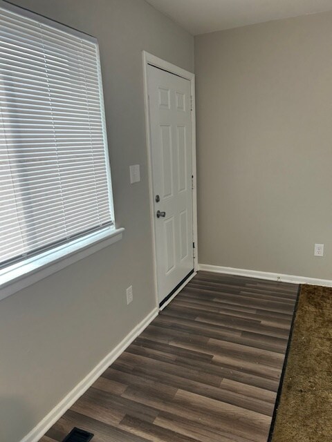 Building Photo - 6050 OH-14