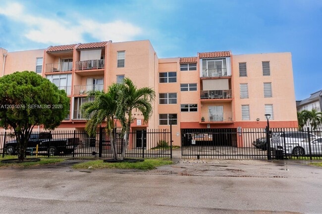 Building Photo - 6190 W 19th Ave